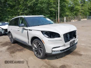2020 Lincoln Aviator Reserve with VIN 5LM5J7XC8LGL00255, listed as a IAAI auction lot 42413528 with 24,480 mi miles and . Bid and sale history available at DreamBid. Image 1.