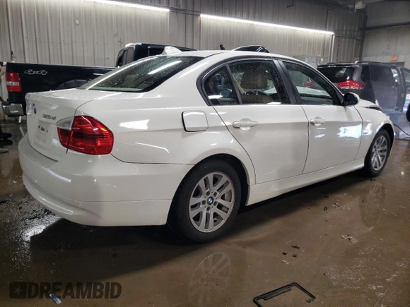 2006 BMW 3 Series 325xi with VIN WBAVD13516KV07667, listed as a Copart auction lot 49088925 with 112,489 mi miles and Salvage Title. Bid and sale history available at carsss.com. Image 3.