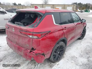 2024 Mitsubishi Outlander SE with VIN JA4J4VA85RZ054990, listed as a IAAI auction lot 41549405 with 21,502 mi miles. Bid and sale history available at carsss.com. Image 4.