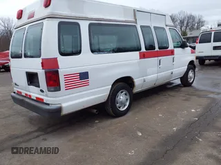 2007 Ford Econoline Cargo Commercial with VIN 1FTNS24W07DB24752, listed as a IAAI auction lot 41710324 with 239,084 mi miles and . Bid and sale history available at DreamBid. Image 4.