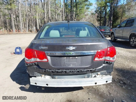 2014 Chevrolet Cruze 1LT with VIN 1G1PC5SB3E7238613, listed as a IAAI auction lot 41842648 with 147,238 mi miles. Bid and sale history available at carsss.com. Image 15.
