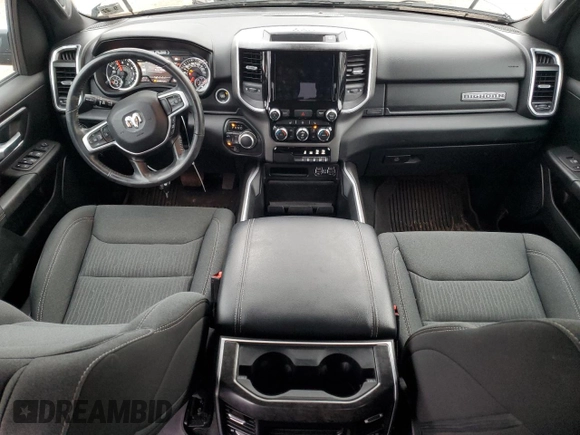 2022 Ram 1500 Big Horn z VIN 1C6RRFFG9NN402461, wystawiony jako Copart lot #45080115 z przebiegiem 34 011 mil mil oraz Szkoda całkowita • Salvage title. Historia ofert i sprzedaży dostępna na DreamBid. Obrazek 8.