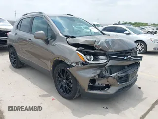 2021 Chevrolet Trax LT with VIN KL7CJLSBXMB359468, listed as a IAAI auction lot 41982149 with 199,685 mi miles and . Bid and sale history available at DreamBid. Image 1.