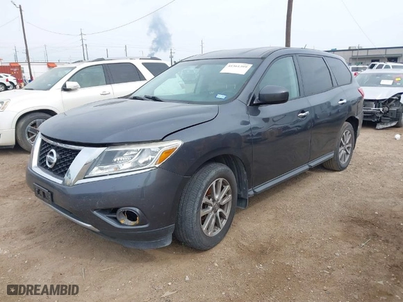 2014 Nissan Pathfinder S with VIN 5N1AR2MN2EC697622, listed as a IAAI auction lot 41561399 with 142,289 mi miles. Bid and sale history available at carsss.com. Image 2.