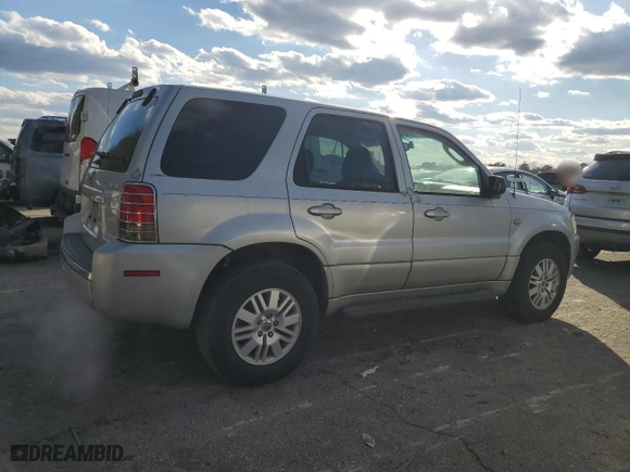 2005 Mercury Mariner Luxury with VIN 4M2YU571X5DJ04427, listed as a Copart auction lot 88831635 with 82,821 mi miles and Clean Title. Bid and sale history available at carsss.com. Image 3.