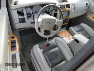 2008 Chrysler Aspen Limited z VIN 1A8HW58NX8F157891, wystawiony jako Copart lot #44689535 z przebiegiem 132 450 mil mil oraz Szkoda całkowita • Salvage title. Historia ofert i sprzedaży dostępna na DreamBid. Obrazek 8.