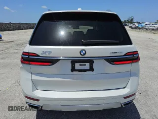 2025 BMW X7 xDrive40i z VIN 5UX23EM02S9W38321, wystawiony jako Copart lot #57358565 z przebiegiem 24 910 mil mil oraz Tytuł czysty. Historia ofert i sprzedaży dostępna na DreamBid. Obrazek 6.
