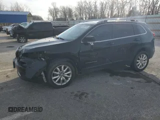2017 Jeep Cherokee Limited with VIN 1C4PJLDB5HW522379, listed as a Copart auction lot 49590765 with 204,711 mi miles and Salvage Title. Bid and sale history available at carsss.com. Image 1.