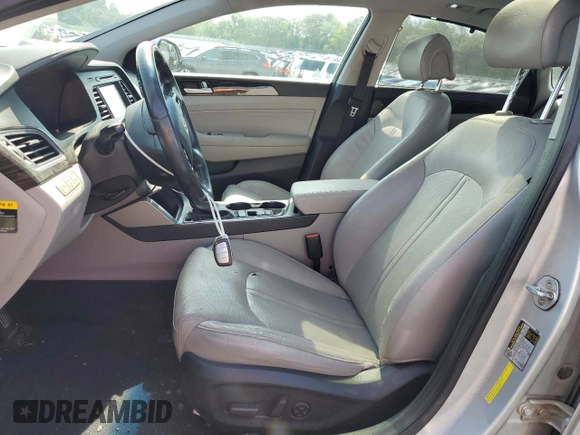 2017 Hyundai Sonata Hybrid Limited with VIN KMHE34L1XHA054805, listed as a Copart auction lot 63277533 with 117,229 mi miles. Bid and sale history available at carsss.com. Image 7.