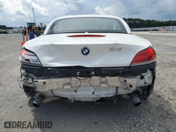2009 BMW Z4 sDrive35i with VIN WBALM73519E381601, listed as a Copart auction lot 60823745 with 75,635 mi miles and Salvage title. Bid and sale history available at DreamBid. Image 6.