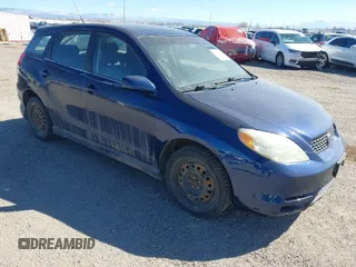 2004 Toyota Matrix Std with VIN 2T1LR32E04C170092, listed as a IAAI auction lot 41805469 with 233,072 mi miles. Bid and sale history available at carsss.com. Image 1.