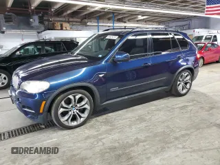 2011 BMW X5 50i with VIN 5UXZV8C55BL418911, listed as a Copart auction lot 64625255 with 157,122 mi miles and Clean title. Bid and sale history available at DreamBid. Image 1.