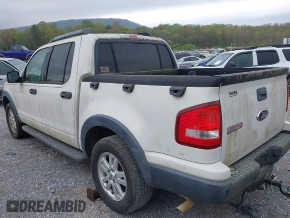 2010 Ford Explorer Sport Trac XLT z VIN 1FMEU3BE3AUA02528, wystawiony jako IAAI lot #41940283 z przebiegiem 96 049 mil mil oraz . Historia ofert i sprzedaży dostępna na DreamBid. Obrazek 3.