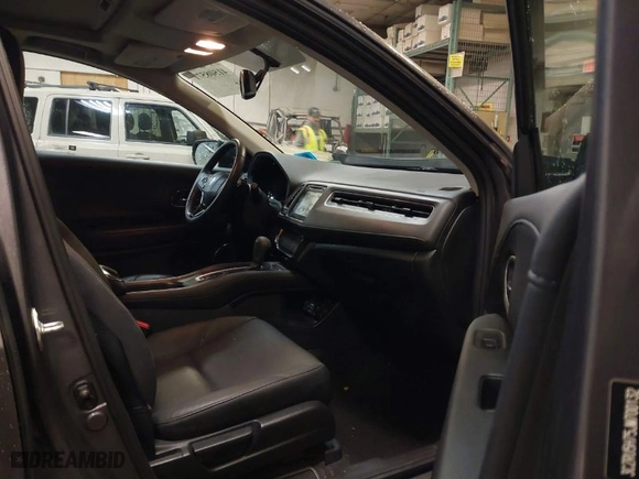 2018 Honda HR-V EX-L Navi with VIN 3CZRU5H75JM700132, listed as a IAAI auction lot 41508571 with 45,390 mi miles. Bid and sale history available at carsss.com. Image 5.