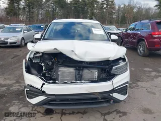 2024 Volkswagen Tiguan S with VIN 3VVRB7AXXRM146228, listed as a IAAI auction lot 40992502 with 2,392 mi miles. Bid and sale history available at carsss.com. Image 12.
