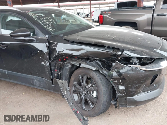 2025 Mazda CX-30 S Select Sport with VIN 3MVDMBBM3SM773819, listed as a IAAI auction lot 41584030 with 5,088 mi miles and . Bid and sale history available at DreamBid. Image 6.