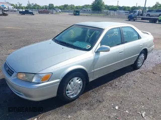 2000 Toyota Camry CE z VIN JT2BG22K6Y0433633, wystawiony jako IAAI lot #42409568 z przebiegiem 119 672 mil mil oraz . Historia ofert i sprzedaży dostępna na DreamBid. Obrazek 2.