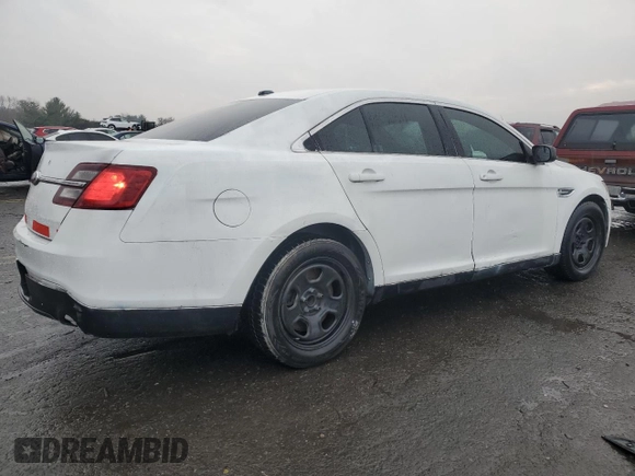 2014 Ford Police Interceptor with VIN 1FAHP2L83EG138213, listed as a Copart auction lot 83946044 with 130,742 mi miles and Salvage title. Bid and sale history available at DreamBid. Image 3.