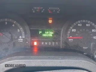 2013 Ford Econoline Cargo Commercial z VIN 1FTNE2EW6DDA13611, wystawiony jako IAAI lot #42237700 z przebiegiem 188 346 mil mil oraz . Historia ofert i sprzedaży dostępna na DreamBid. Obrazek 7.