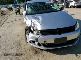 2014 Volkswagen Jetta TDI w/Premium/Nav z VIN 3VWLL7AJ4EM266658, wystawiony jako Copart lot #50797425 z przebiegiem 121 835 mil mil oraz Nie do naprawy • Non repairable. Historia ofert i sprzedaży dostępna na DreamBid. Obrazek 14.