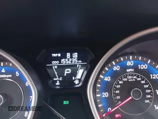 2013 Hyundai Elantra GLS z VIN KMHDH4AE3DU761840, wystawiony jako IAAI lot #40210419 z przebiegiem 155 235 mil mil oraz . Historia ofert i sprzedaży dostępna na DreamBid. Obrazek 7.