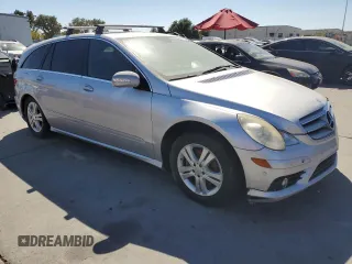 2008 Mercedes-Benz R 3.5L with VIN 4JGCB56E08A070624, listed as a Copart auction lot 69721124 with 174,863 mi miles and Salvage Title. Bid and sale history available at DreamBid. Image 4.