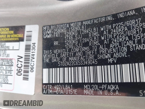 2005 Toyota Sienna XLE with VIN 5TDZA22C65S349045, listed as a IAAI auction lot 42014639 with 99,940 mi miles. Bid and sale history available at carsss.com. Image 9.