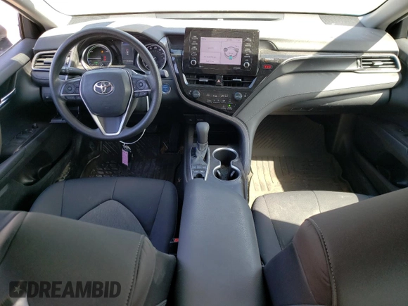 2021 Toyota Camry Hybrid LE with VIN 4T1C31AK0MU563909, listed as a Copart auction lot 55063965 with 26,802 mi miles and Salvage Title. Bid and sale history available at carsss.com. Image 8.
