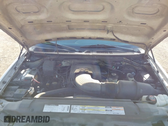1999 Ford F-250 z VIN 2FTRX27L3XCA14587, wystawiony jako IAAI lot #42022998 z przebiegiem Nie podano mil oraz . Historia ofert i sprzedaży dostępna na DreamBid. Obrazek 10.