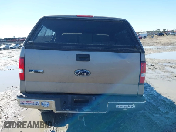 2004 Ford F-150 XLT with VIN 1FTPW12584KB15886, listed as a IAAI auction lot 41720147 with 226,881 mi miles. Bid and sale history available at carsss.com. Image 15.