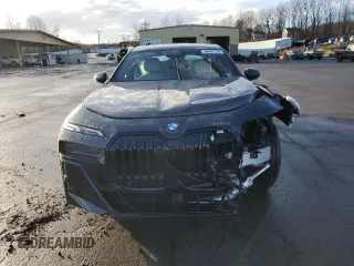 2023 BMW 7 Series 760i xDrive with VIN WBA33EJ0XPCM80117, listed as a Copart auction lot 84407104 with Not provided miles and Salvage title. Bid and sale history available at DreamBid. Image 5.