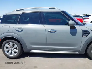 2019 MINI Countryman Cooper z VIN WMZYS7C59K3F45342, wystawiony jako IAAI lot #41975489 z przebiegiem 113 898 mil mil oraz . Historia ofert i sprzedaży dostępna na DreamBid. Obrazek 13.
