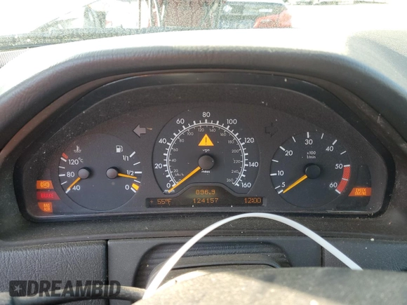 1998 Mercedes-Benz E 320 with VIN WDBJF25F3WA689755, listed as a Copart auction lot 51288455 with 124,157 mi miles and Salvage Title. Bid and sale history available at DreamBid. Image 9.