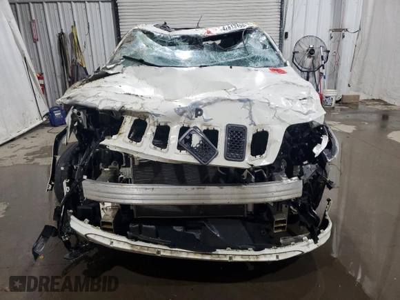 2019 Jeep Cherokee High Altitude z VIN 1C4PJMDXXKD418412, wystawiony jako Copart lot #42813455 z przebiegiem 42 376 mil mil oraz Szkoda całkowita • Salvage title. Historia ofert i sprzedaży dostępna na DreamBid. Obrazek 5.