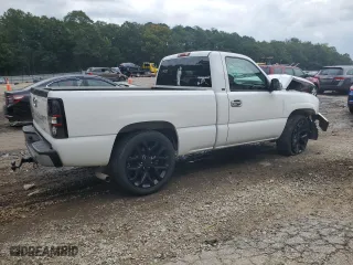 2004 Chevrolet Silverado 1500 LS with VIN 1GCEC14V84Z108022, listed as a Copart auction lot 73192974 with 161,919 mi miles and Salvage Title. Bid and sale history available at carsss.com. Image 3.