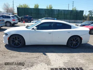 2016 Dodge Charger SE with VIN 2C3CDXBG6GH121386, listed as a IAAI auction lot 42039875 with 116,028 mi miles and . Bid and sale history available at carsss.com. Image 13.