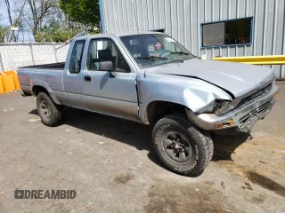 1991 Toyota Pickup DLX с VIN JT4VN13D2M5048913, выставлен на аукционе Copart как лот 54565315 с пробегом 284 115 миль миль и Списание • Salvage title. История ставок и продаж доступна на DreamBid. Изображение 4.