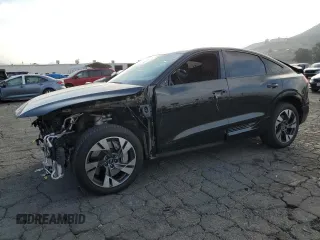 2022 Audi e-tron Sportback S line Premium z VIN WA11AAGE8NB022696, wystawiony jako Copart lot #86595464 z przebiegiem 36 024 mil mil oraz Szkoda całkowita • Salvage title. Historia ofert i sprzedaży dostępna na DreamBid. Obrazek 1.