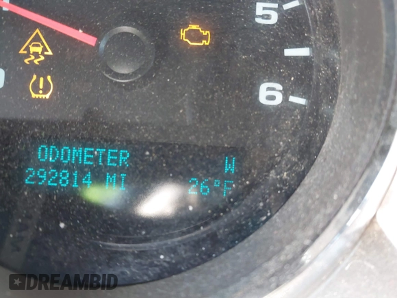 2010 Chevrolet Silverado 1500 LT with VIN 1GCSCSE06AZ137817, listed as a IAAI auction lot 41472286 with 292,814 mi miles and . Bid and sale history available at DreamBid. Image 15.