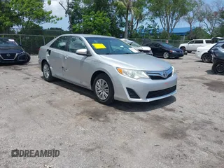 2012 Toyota Camry L z VIN 4T4BF1FK8CR177920, wystawiony jako IAAI lot #42378990 z przebiegiem 135 208 mil mil oraz . Historia ofert i sprzedaży dostępna na DreamBid. Obrazek 1.