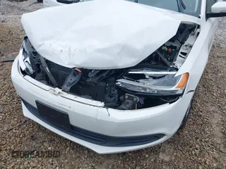 2012 Volkswagen Jetta SE с VIN 3VWDX7AJ5CM062621, выставлен на аукционе IAAI как лот 42365957 с пробегом 95 374 миль миль и . История ставок и продаж доступна на DreamBid. Изображение 6.