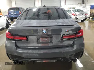 2021 BMW M5 z VIN WBS83CH04MCF76691, wystawiony jako Copart lot #39773233 z przebiegiem 35 821 mil mil oraz . Historia ofert i sprzedaży dostępna na DreamBid. Obrazek 6.
