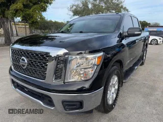 2018 Nissan Titan SV z VIN 1N6AA1EK7JN542912, wystawiony jako Copart lot #58449175 z przebiegiem 39 634 mil mil oraz Nie do naprawy • Non repairable. Historia ofert i sprzedaży dostępna na DreamBid. Obrazek 1.