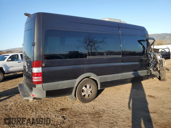 2016 Mercedes-Benz Sprinter with VIN 8BRPE8CD2GE122786, listed as a Copart auction lot 42604725 with Not Provided miles and Salvage Title. Bid and sale history available at DreamBid. Image 3.