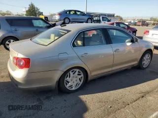 2005 Volkswagen Jetta 2.5L with VIN 3VWRF71K95M626016, listed as a Copart auction lot 75095434 with 124,789 mi miles and Clean title. Bid and sale history available at DreamBid. Image 3.