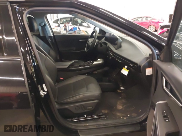 2022 Kia EV6 Wind z VIN KNDC3DLC8N5075492, wystawiony jako IAAI lot #41671331 z przebiegiem 22 122 mil mil oraz . Historia ofert i sprzedaży dostępna na DreamBid. Obrazek 5.
