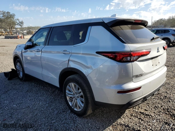 2022 Mitsubishi Outlander ES with VIN JA4J3TA88NZ050529, listed as a Copart auction lot 45385495 with 38,608 mi miles and Non Repairable. Bid and sale history available at carsss.com. Image 2.