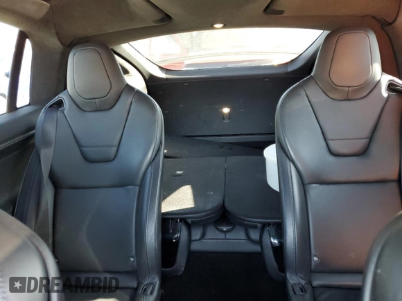 2016 Tesla Model X 70D with VIN 5YJXCBE20GF011801, listed as a Copart auction lot 47640725 with 174,948 mi miles and Salvage Title. Bid and sale history available at DreamBid. Image 10.
