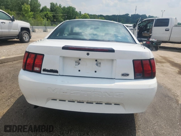 2000 Ford Mustang with VIN 1FAFP404XYF130074, listed as a Copart auction lot 60874945 with 233,035 mi miles and Non repairable. Bid and sale history available at DreamBid. Image 6.