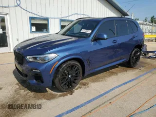 2021 BMW X5 xDrive40i z VIN 5UXCR6C04M9H37089, wystawiony jako Copart lot #61370585 z przebiegiem 45 023 mil mil oraz Szkoda całkowita • Salvage title. Historia ofert i sprzedaży dostępna na DreamBid. Obrazek 1.